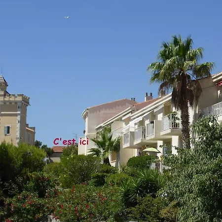 La Rade Apartment *